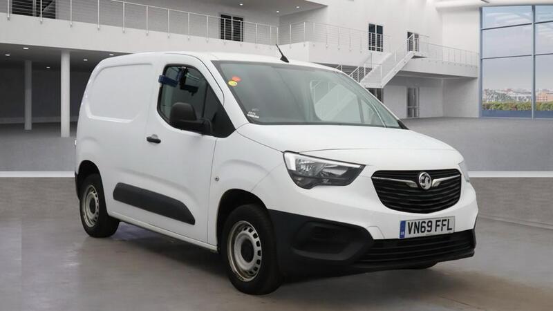 VAUXHALL COMBO 1.5 Turbo D 2000 Edition